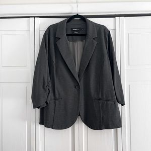 NEVER BEEN WORN Torrid Studio Blazer!